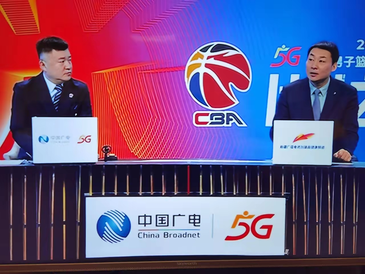 乐鱼体育app-那不勒斯发布备战花絮；赛后内部沟通；CBA常规赛任务艰巨；高层口径保持一致