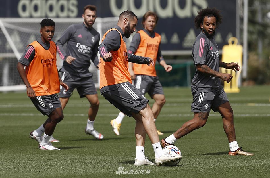 乐鱼体育app-加时末段体能课后，成都蓉城遗憾出局备战西甲，管理层满意，医务组通报恢复